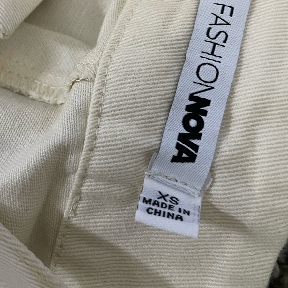 Fashion Nova Cream Joggers & Soft Waist Belt - Picture 3 of 3